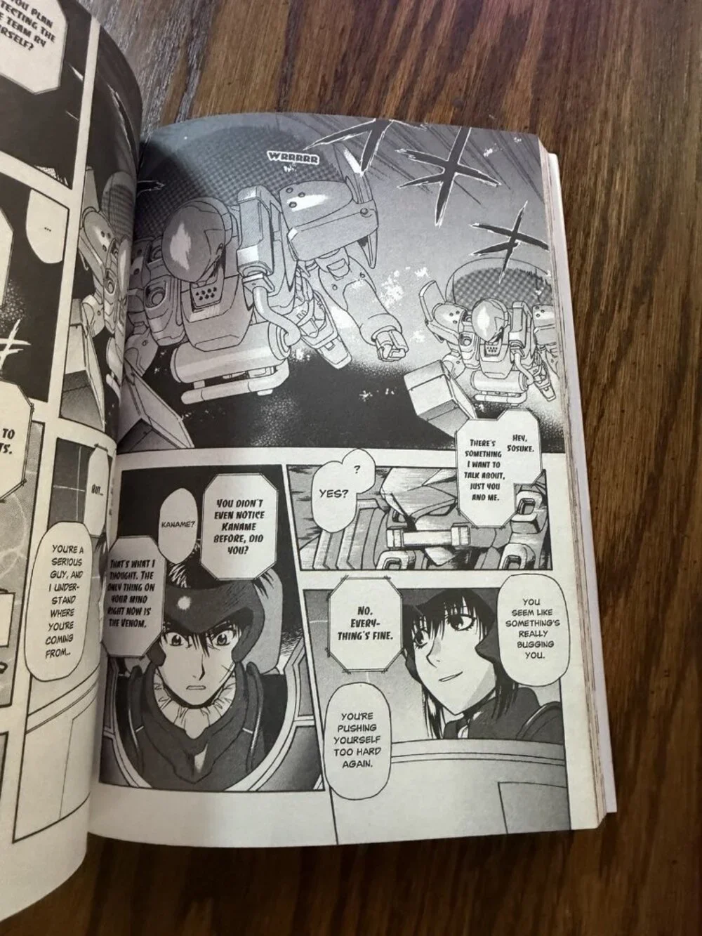 Full Metal Panic! Vol. 8 (Full Metal Panic (Graphic Novels)) by Shouji Gatou